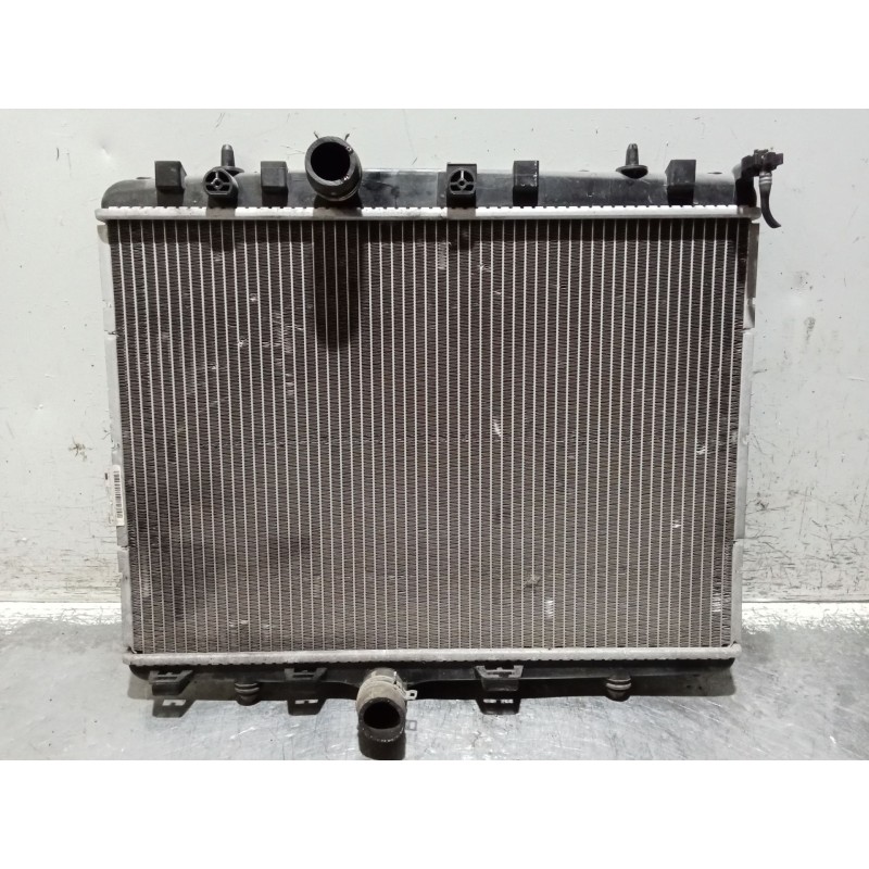 Recambio de radiador agua para peugeot 208 referencia OEM IAM 9685852680  