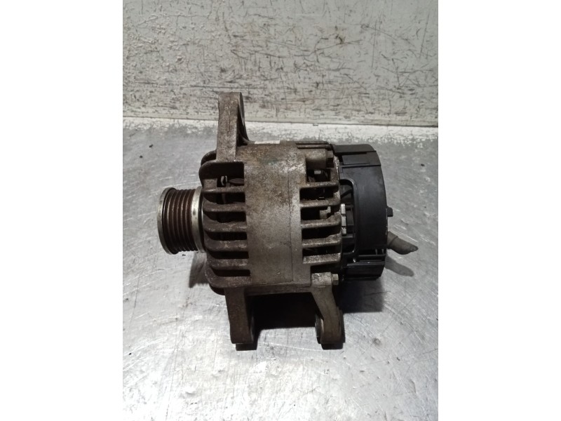 Recambio de alternador para fiat bravo (198) 1.9 active multijet referencia OEM IAM 51727338  