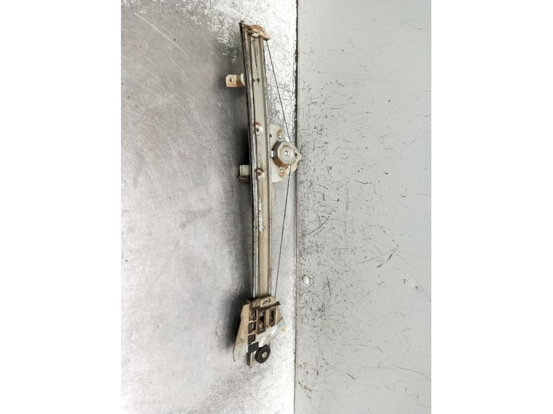 Recambio de elevalunas delantero izquierdo para mitsubishi montero (v80/v90) referencia OEM IAM  3p 