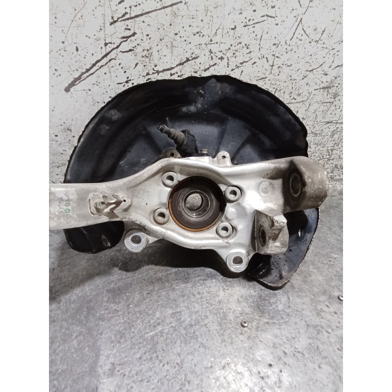 Recambio de mangueta delantera izquierda para audi a6 avant (4f5) referencia OEM IAM 4F0407241  