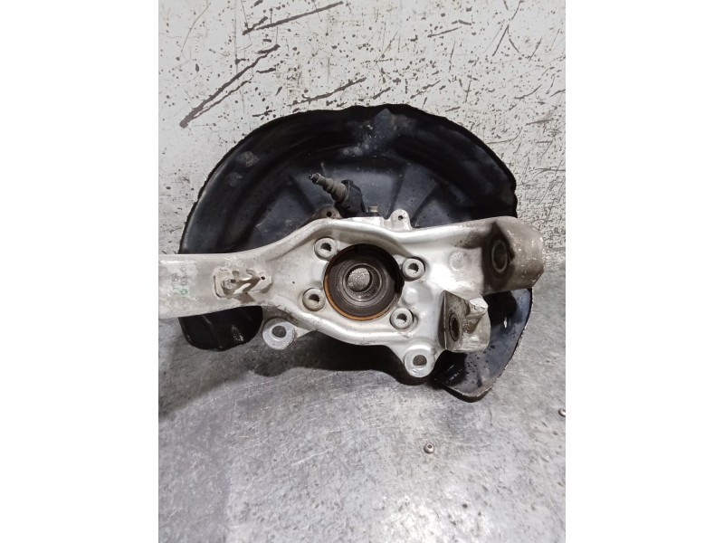 Recambio de mangueta delantera izquierda para audi a6 avant (4f5) referencia OEM IAM 4F0407241  