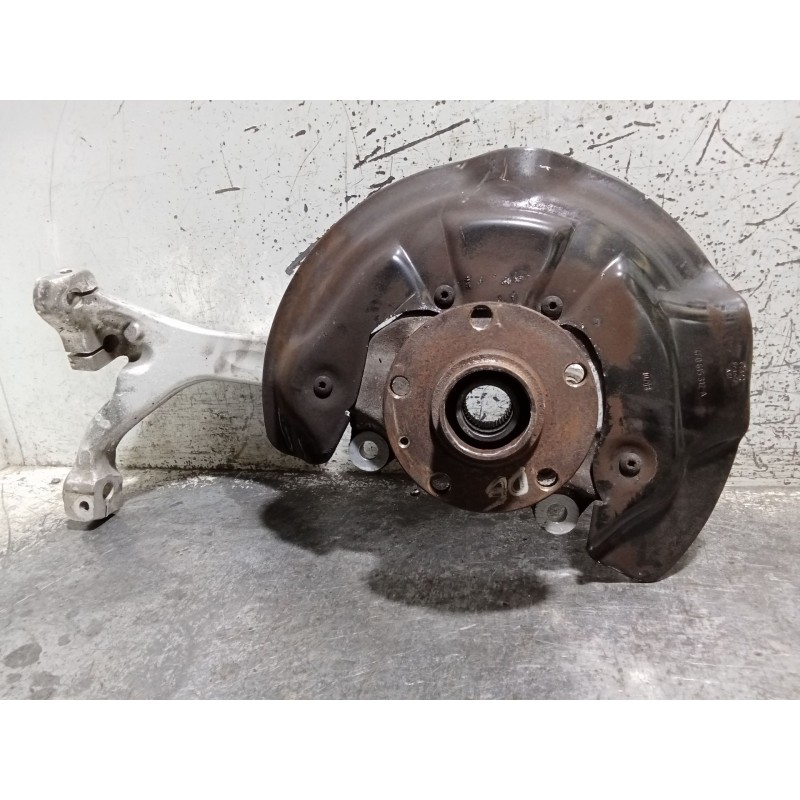 Recambio de mangueta delantera derecha para audi a6 avant (4f5) referencia OEM IAM 4F0407242  