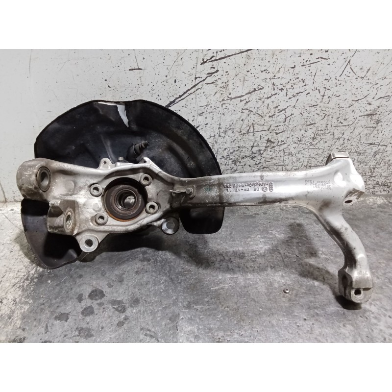 Recambio de mangueta delantera derecha para audi a6 avant (4f5) referencia OEM IAM 4F0407242  