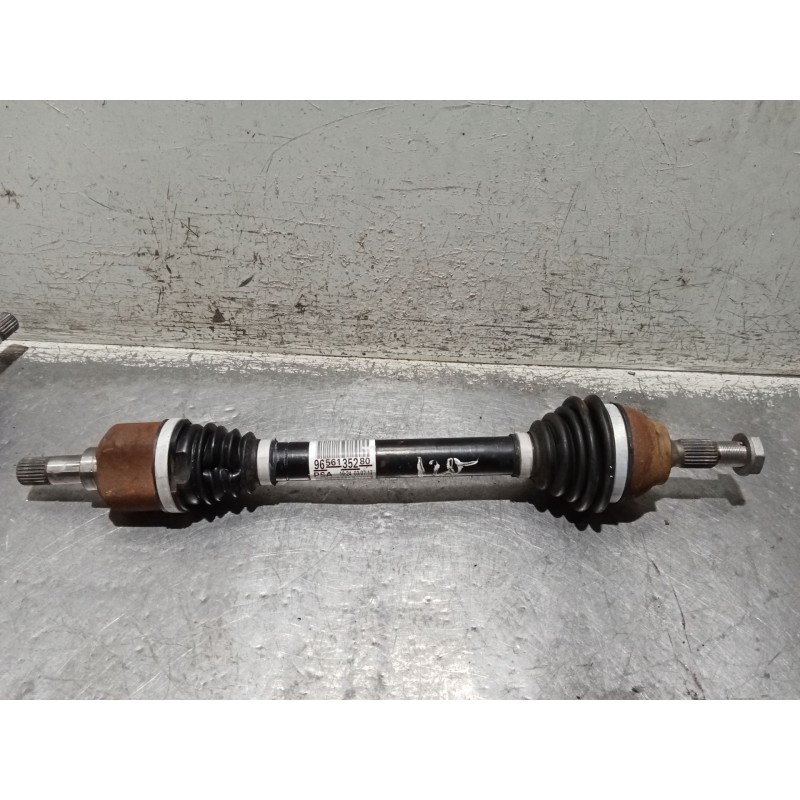 Recambio de transmision delantera izquierda para peugeot 208 referencia OEM IAM 9656135280  