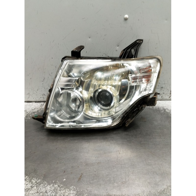 Recambio de faro izquierdo para mitsubishi montero (v80/v90) referencia OEM IAM   