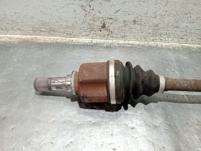 Recambio de transmision delantera izquierda para renault trafic caja cerrada (ab 4.01) referencia OEM IAM   