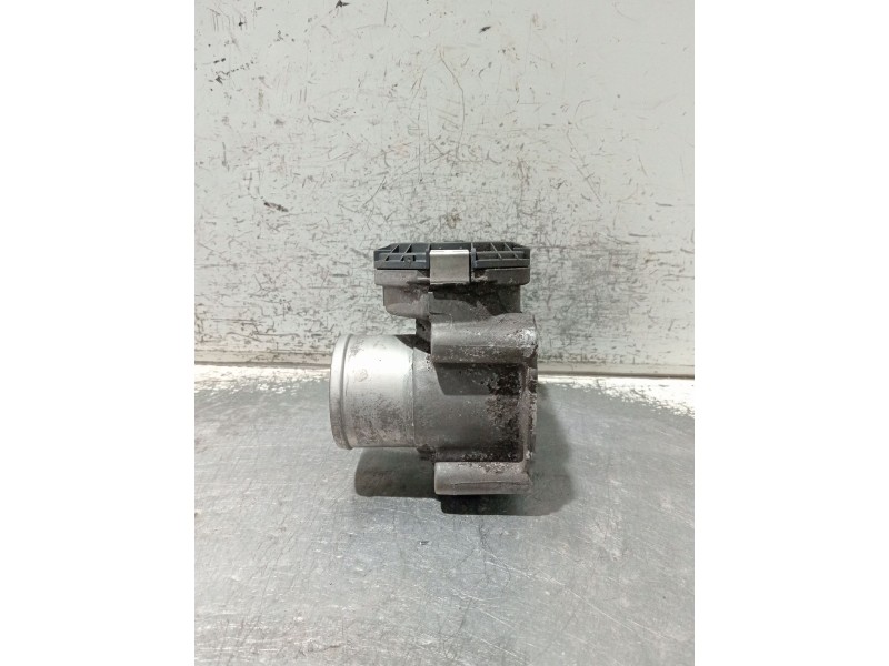 Recambio de caja mariposa para renault trafic caja cerrada (ab 4.01) referencia OEM IAM H8200330812 8200330810 0281002681