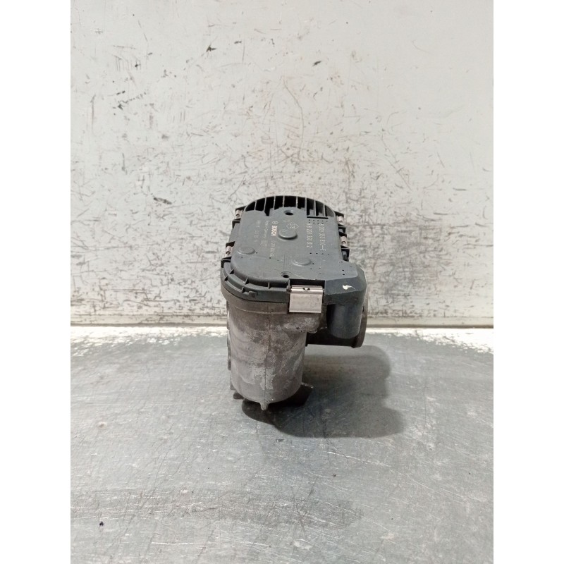 Recambio de caja mariposa para renault trafic caja cerrada (ab 4.01) referencia OEM IAM H8200330812 8200330810 0281002681