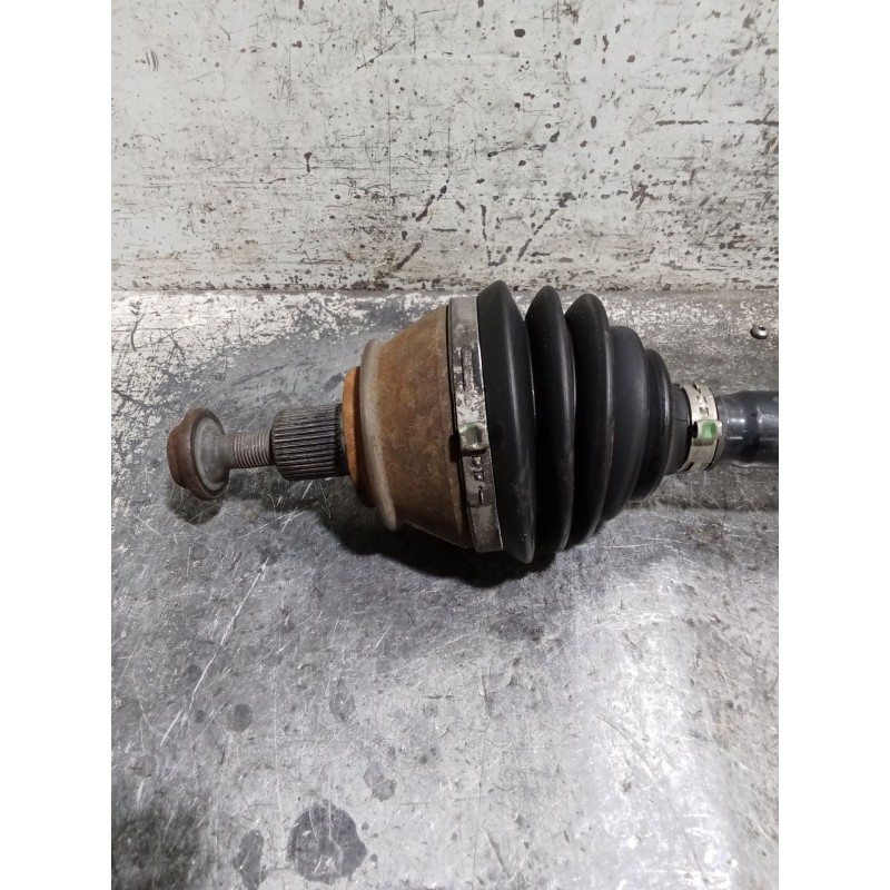 Recambio de transmision delantera izquierda para audi a6 avant (4f5) referencia OEM IAM 4F0407271H  