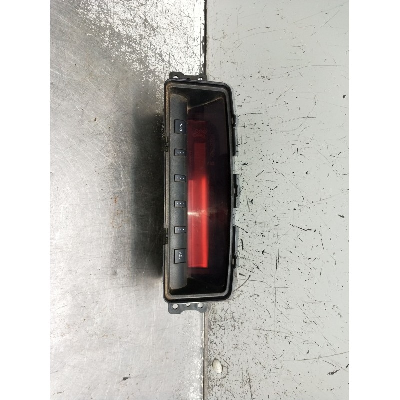 Recambio de pantalla multifuncion para mitsubishi montero (v80/v90) referencia OEM IAM 8750A200  