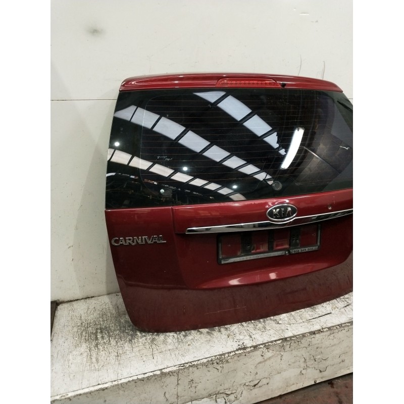 Recambio de porton trasero para kia carnival referencia OEM IAM  5p 