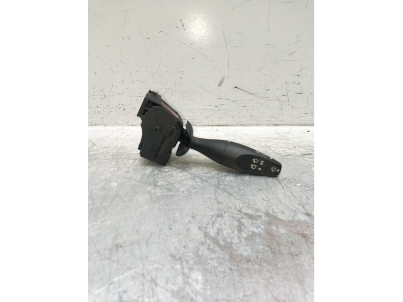 Recambio de mando limpia para ford fiesta (cbk) referencia OEM IAM 17a553aa  