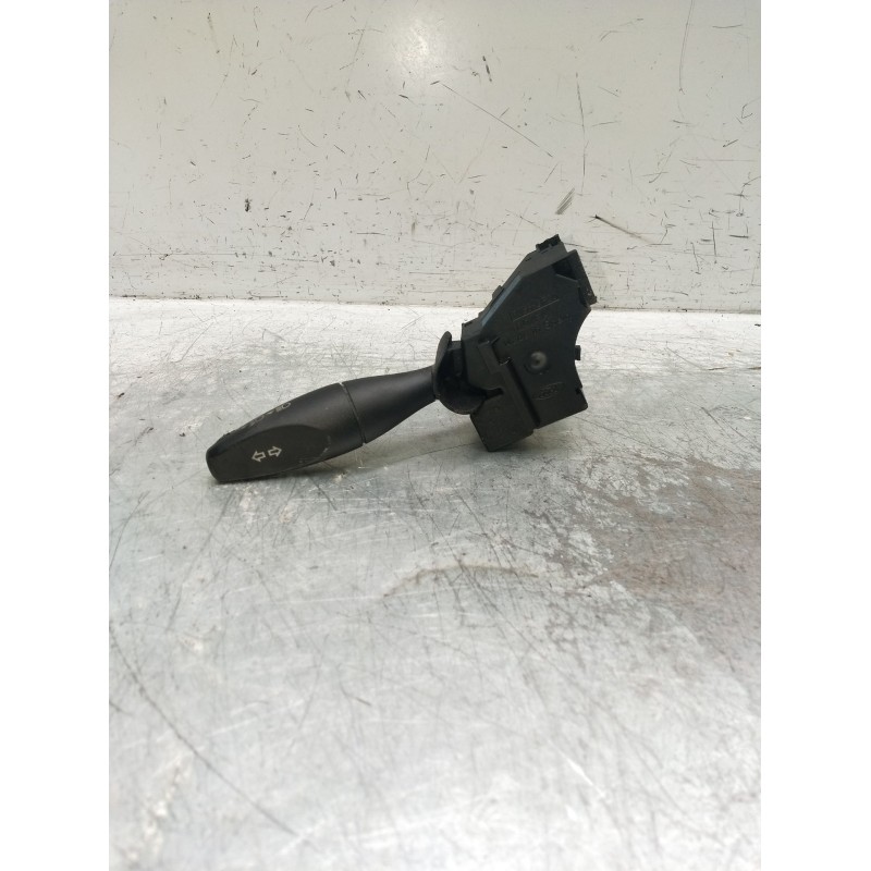 Recambio de mando luces para ford fiesta (cbk) referencia OEM IAM 1s7t13335ae  