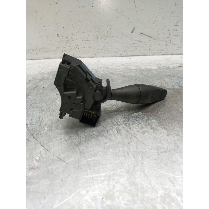 Recambio de mando luces para ford fiesta (cbk) referencia OEM IAM 1s7t13335ae  