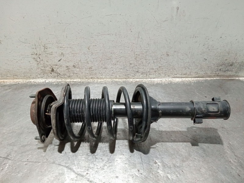 Recambio de amortiguador delantero izquierdo para hyundai matrix (fc) 1.6 gls referencia OEM IAM 5465117650  