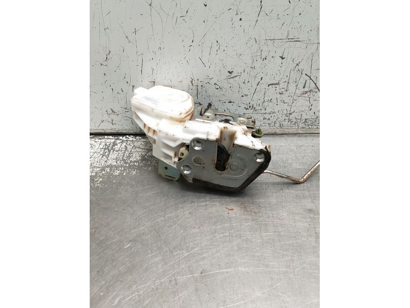 Recambio de motor cierre centralizado delantero derecho para mitsubishi montero (v80/v90) referencia OEM IAM 5p  