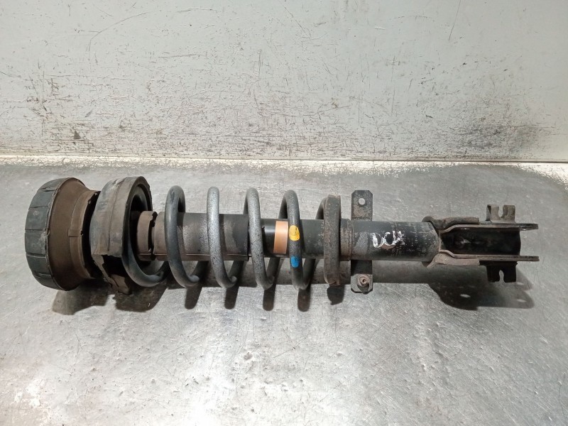 Recambio de amortiguador delantero derecho para renault trafic caja cerrada (ab 4.01) referencia OEM IAM 8200728279 03071000767 