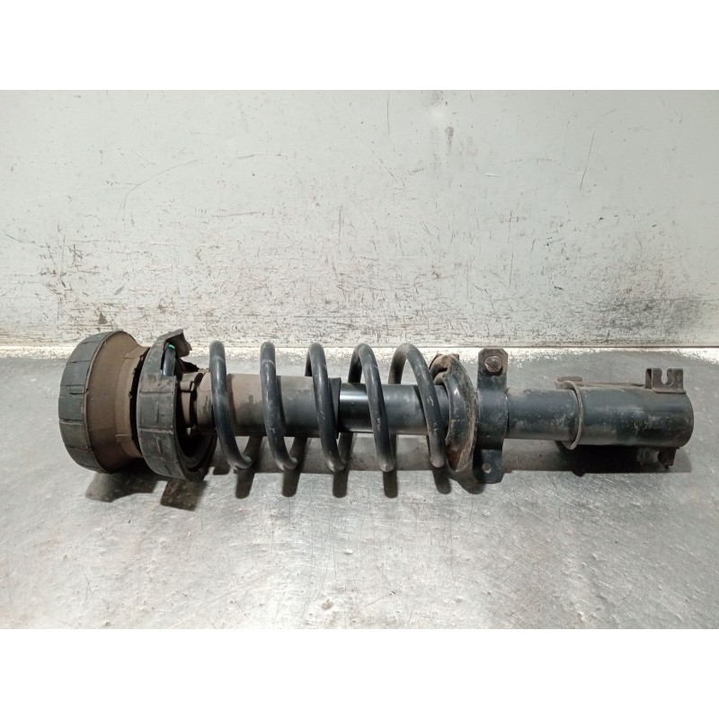 Recambio de amortiguador delantero derecho para renault trafic caja cerrada (ab 4.01) referencia OEM IAM 8200728279 03071000767 