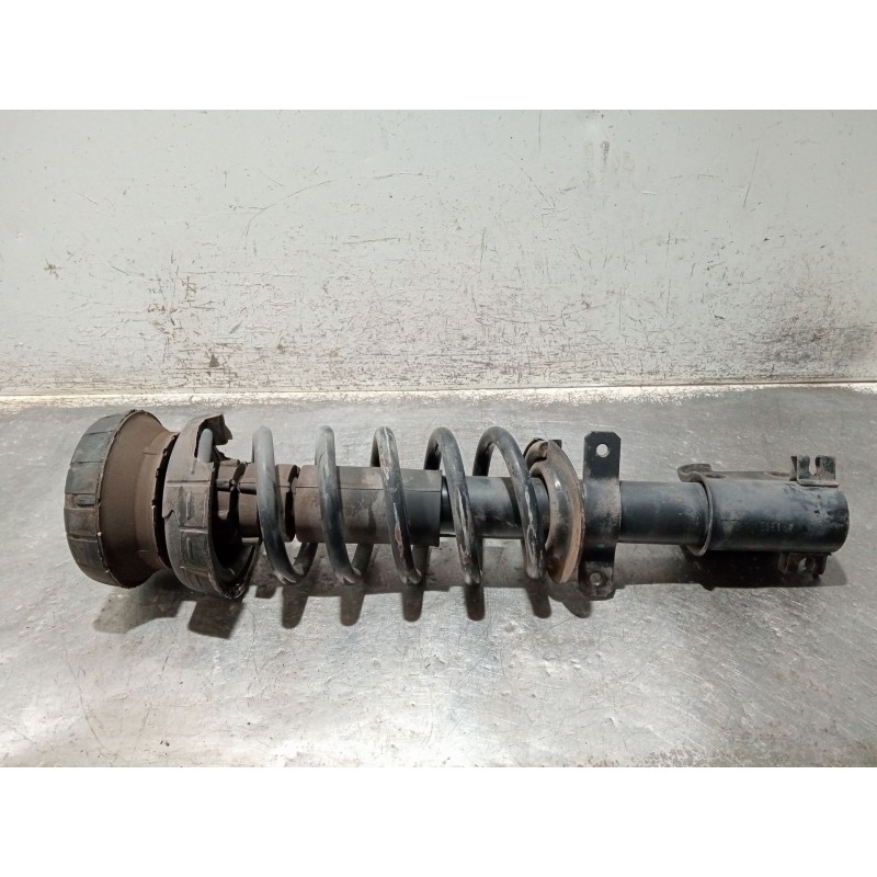 Recambio de amortiguador delantero izquierdo para renault trafic caja cerrada (ab 4.01) referencia OEM IAM 8200728279 0307100076