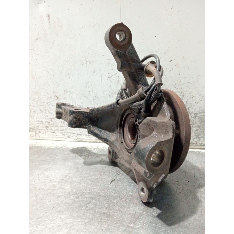 Recambio de mangueta delantera derecha para renault trafic caja cerrada (ab 4.01) referencia OEM IAM   