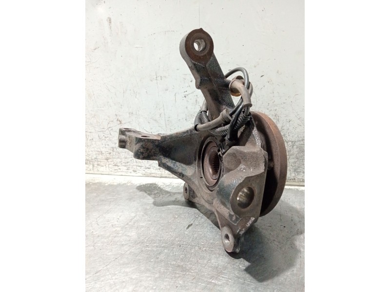 Recambio de mangueta delantera derecha para renault trafic caja cerrada (ab 4.01) referencia OEM IAM   