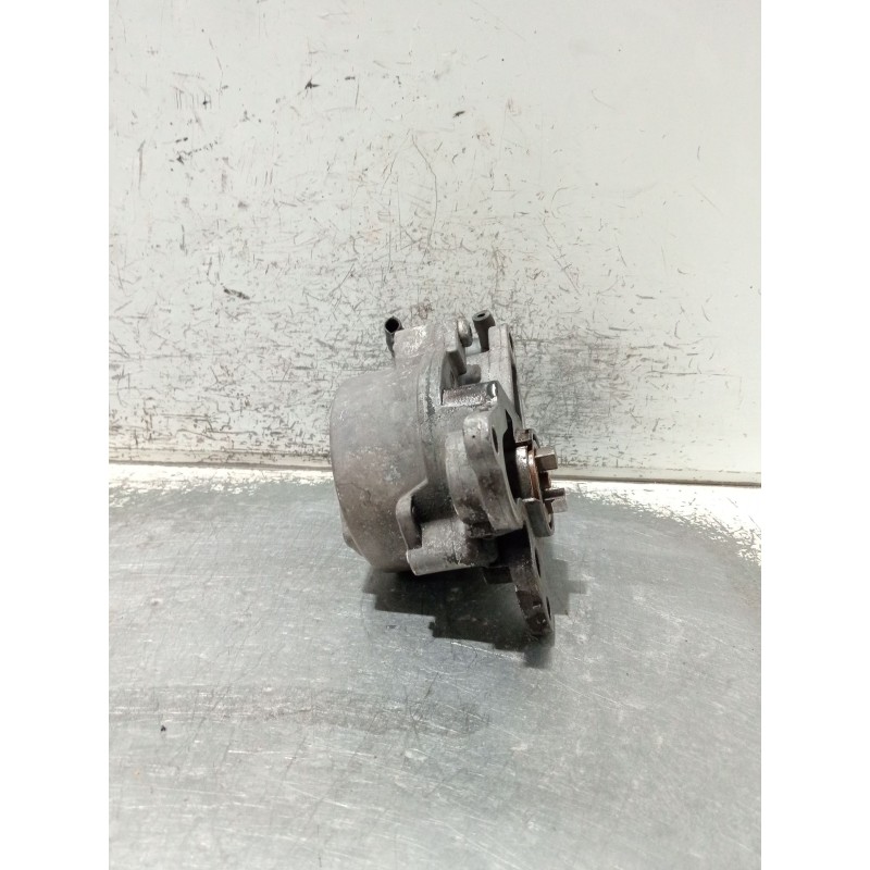 Recambio de depresor freno / bomba vacio para renault trafic caja cerrada (ab 4.01) referencia OEM IAM 8200781547 781547B 