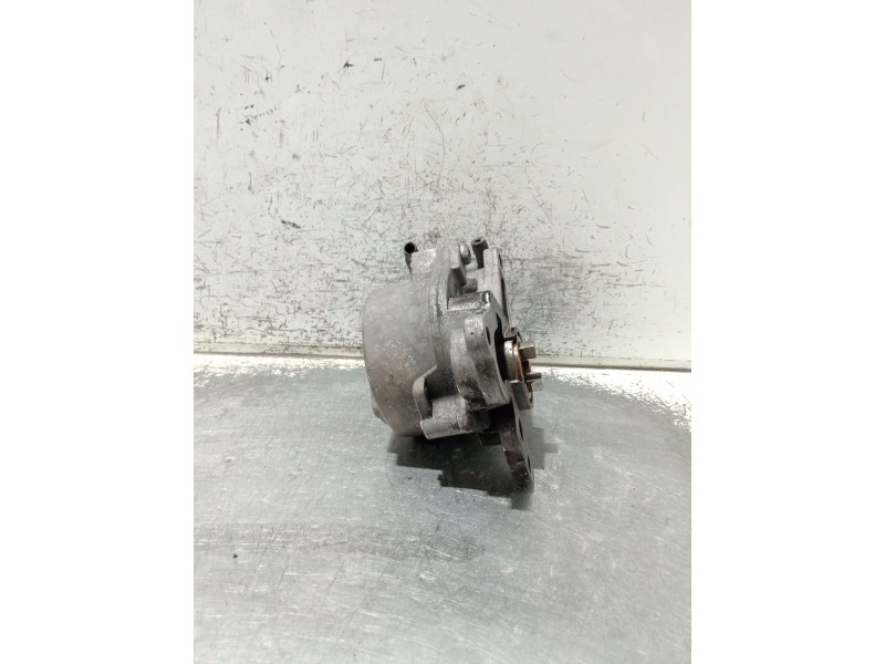 Recambio de depresor freno / bomba vacio para renault trafic caja cerrada (ab 4.01) referencia OEM IAM 8200781547 781547B 