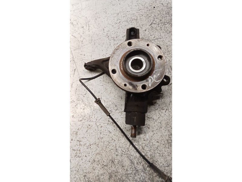 Recambio de mangueta delantera derecha para citroën c4 coupe by loeb referencia OEM IAM   