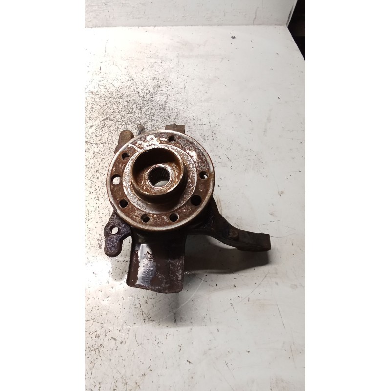 Recambio de mangueta delantera izquierda para opel zafira b referencia OEM IAM   