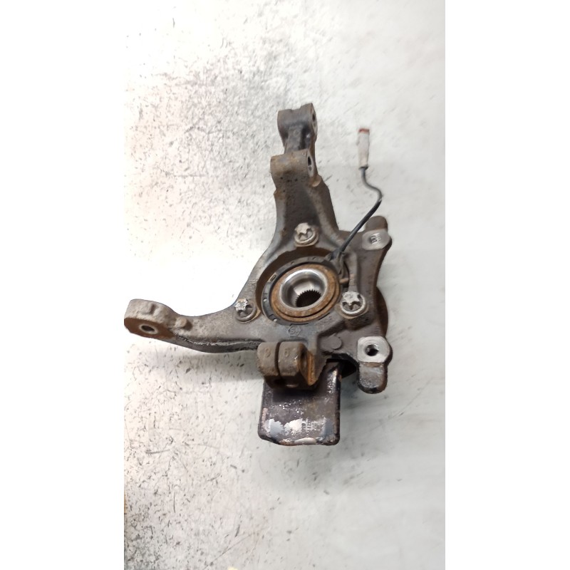 Recambio de mangueta delantera izquierda para opel zafira b referencia OEM IAM   