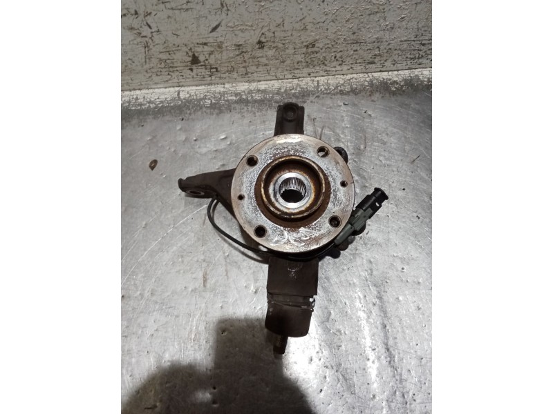 Recambio de mangueta delantera derecha para citroën c4 lim. referencia OEM IAM   