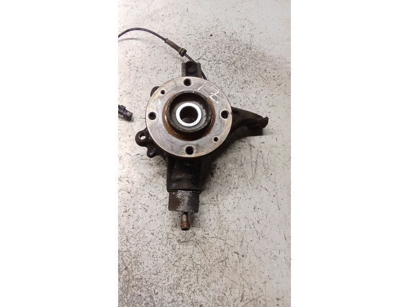 Recambio de mangueta delantera izquierda para citroën c4 coupe by loeb referencia OEM IAM   