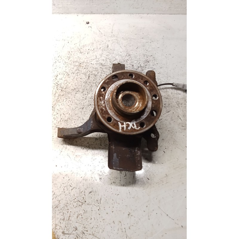 Recambio de mangueta delantera derecha para opel zafira b referencia OEM IAM   