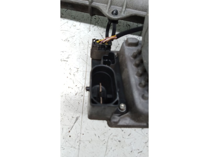 Recambio de cremallera direccion para peugeot 207 cc referencia OEM IAM 6700001531b  