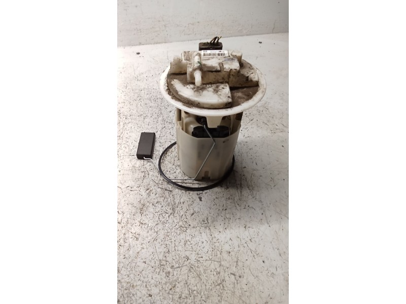 Recambio de bomba combustible para peugeot 207 cc referencia OEM IAM 9657035980  
