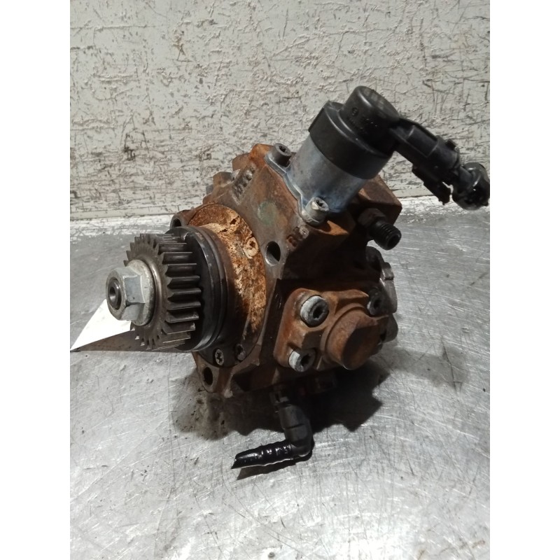 Recambio de bomba inyeccion para renault trafic caja cerrada (ab 4.01) referencia OEM IAM 0445010170 H8200690744 BOSCH