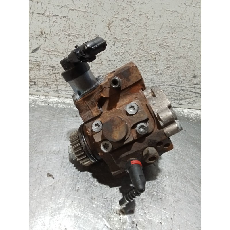 Recambio de bomba inyeccion para renault trafic caja cerrada (ab 4.01) referencia OEM IAM 0445010170 H8200690744 BOSCH