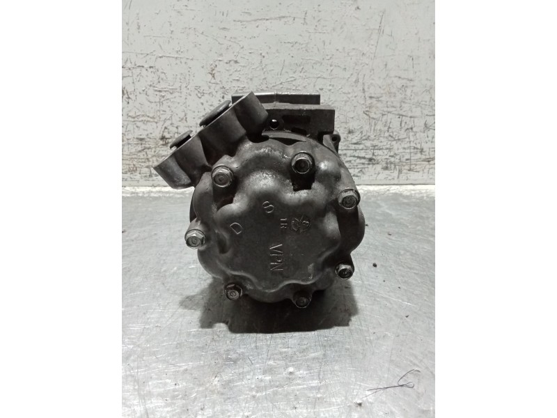 Recambio de compresor aire acondicionado para dacia logan referencia OEM IAM 8200802609  