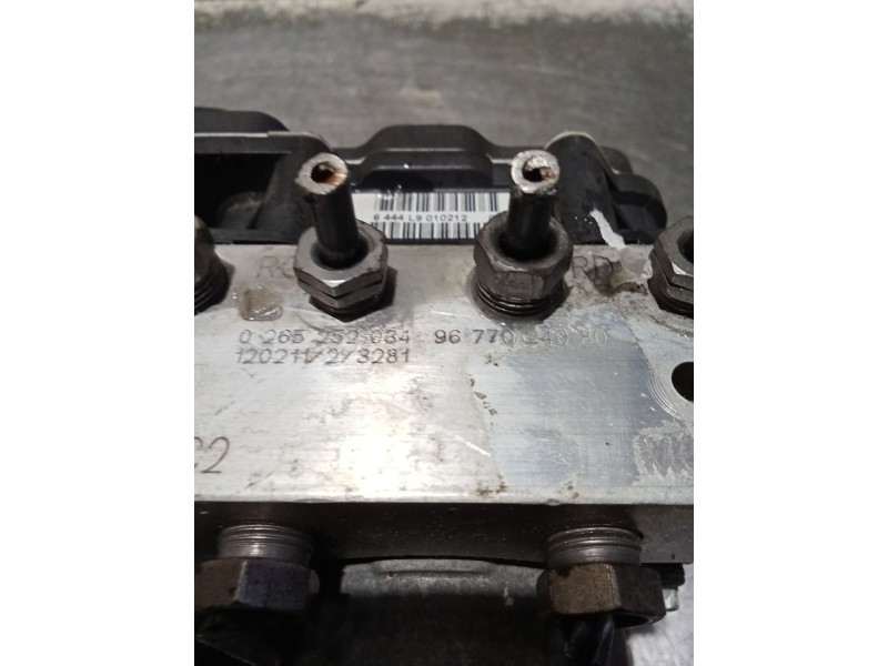 Recambio de abs para citroën c4 lim. referencia OEM IAM 9677024980 0265951861 0265252034