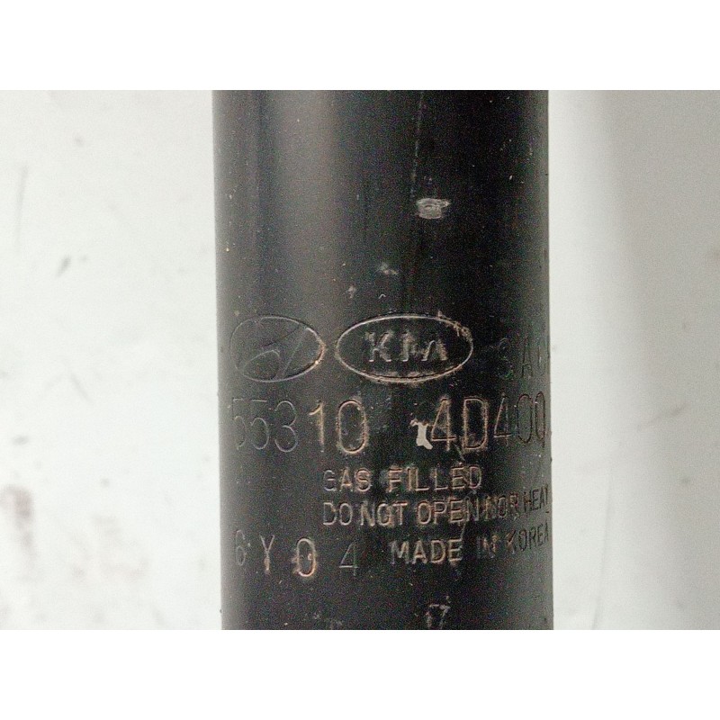 Recambio de amortiguador trasero para kia carnival referencia OEM IAM 553104D400  