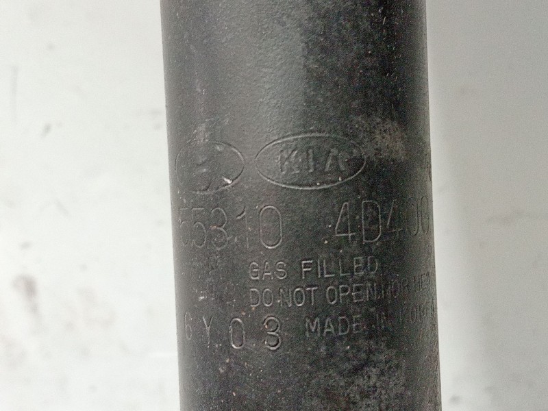 Recambio de amortiguador trasero para kia carnival referencia OEM IAM 553104D400  