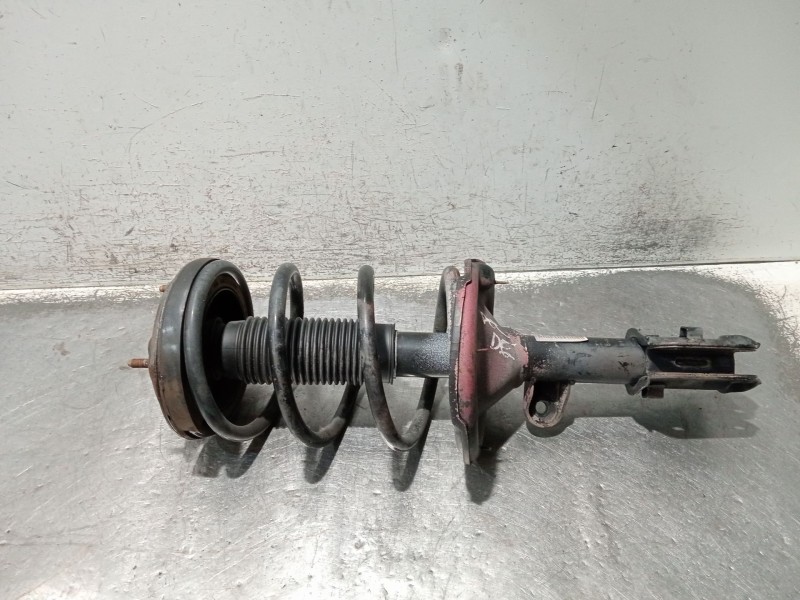 Recambio de amortiguador delantero derecho para kia carnival referencia OEM IAM 546614D200  