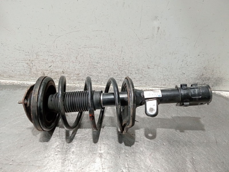Recambio de amortiguador delantero izquierdo para kia carnival referencia OEM IAM 546514D200  