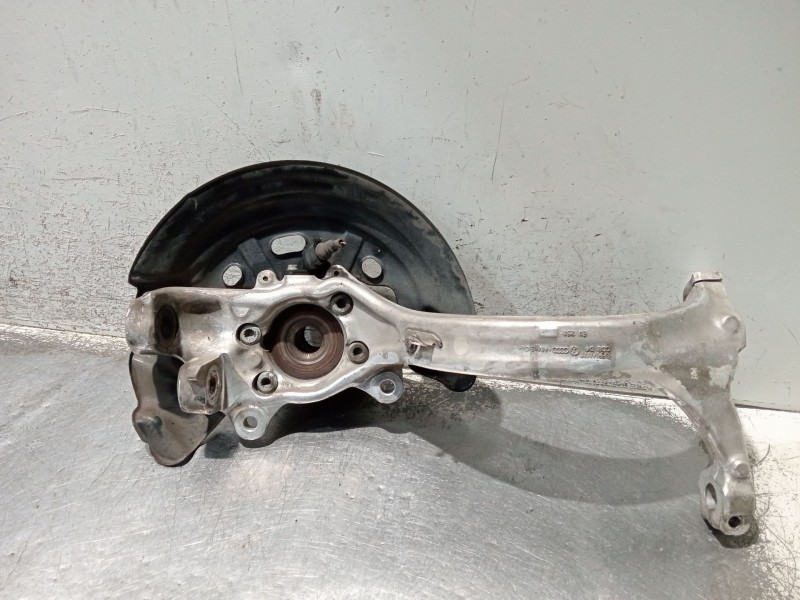 Recambio de mangueta delantera derecha para audi a8 (4e2) 4.2 quattro referencia OEM IAM 4E0615312D  