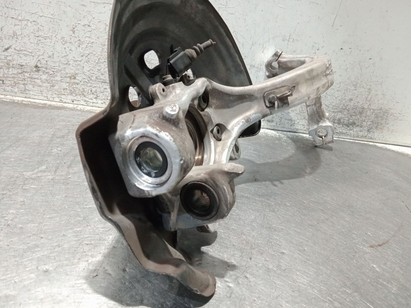 Recambio de mangueta delantera derecha para audi a8 (4e2) 4.2 quattro referencia OEM IAM 4E0615312D  