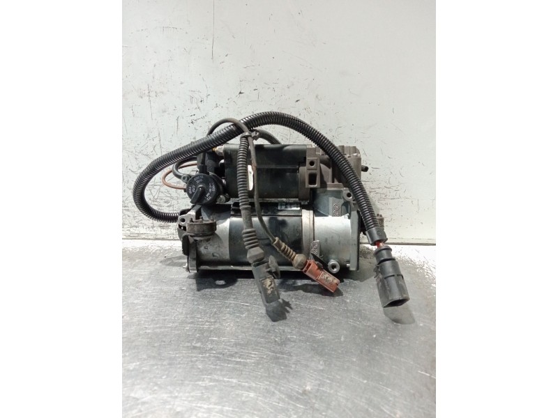 Recambio de bomba suspension para audi a8 (4e2) 4.2 quattro referencia OEM IAM 15155000452  