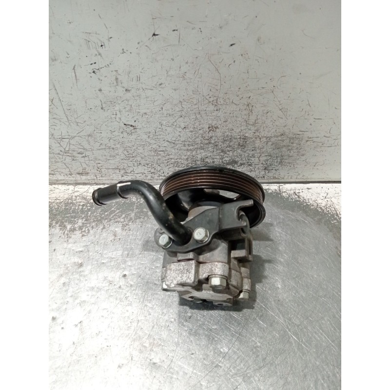 Recambio de bomba direccion para kia carnival referencia OEM IAM   