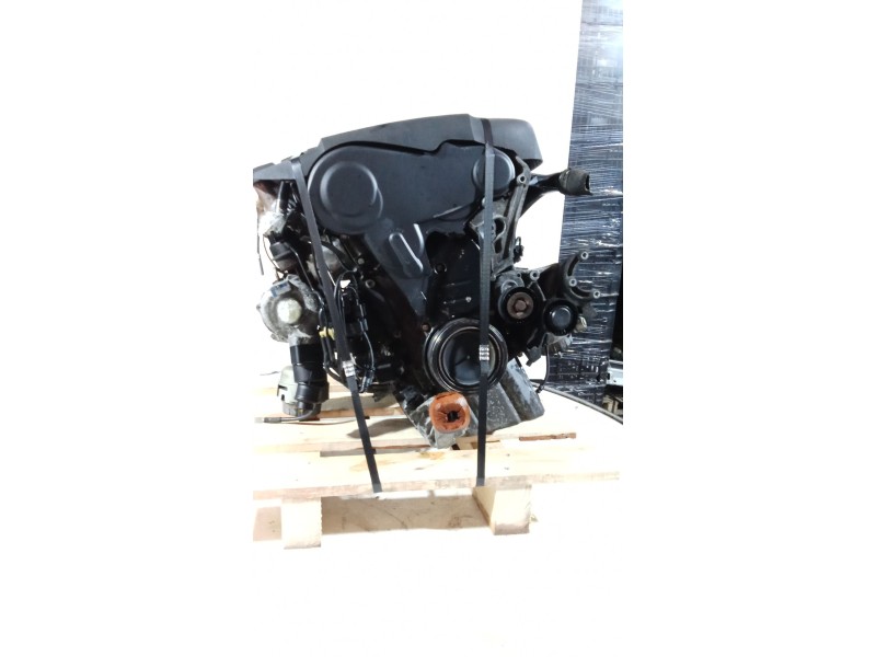 Recambio de motor completo para audi a6 berlina (4f2) 2.0 tdi referencia OEM IAM   