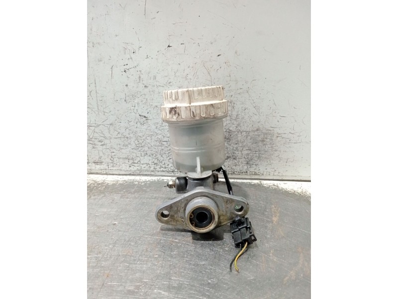Recambio de bomba freno para mitsubishi montero (v20/v40) referencia OEM IAM   