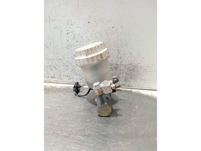 Recambio de bomba freno para mitsubishi montero (v20/v40) referencia OEM IAM   